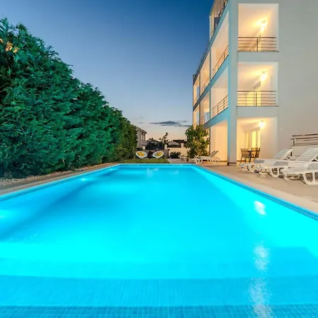 Carlotta * Zadar